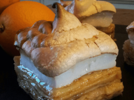 Gateau de crêpes orange miel meringué